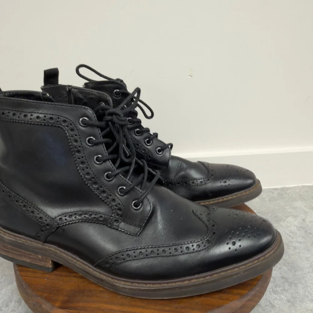 Moretti Black Leather Wingtip Boots‎